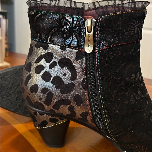 L’Artiste Black Lace Trim Heeled Boots - Picture 9 of 15